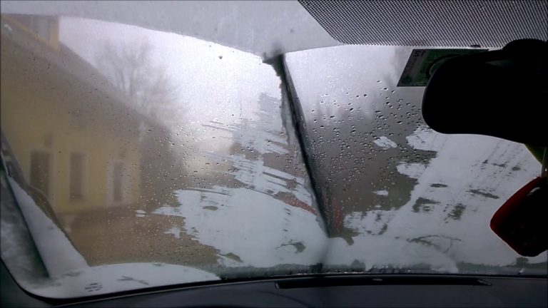 Ekipa në terren me xhama Pilkington